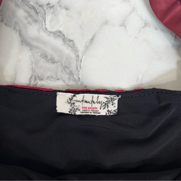 Free People Magic Hour Cami Maroon Red Burnout Velvet Satin Trim Medium - Picture 11 of 15